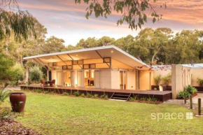 Selador - 2BR Private Bushland Retreat close to the Beach and Wineries